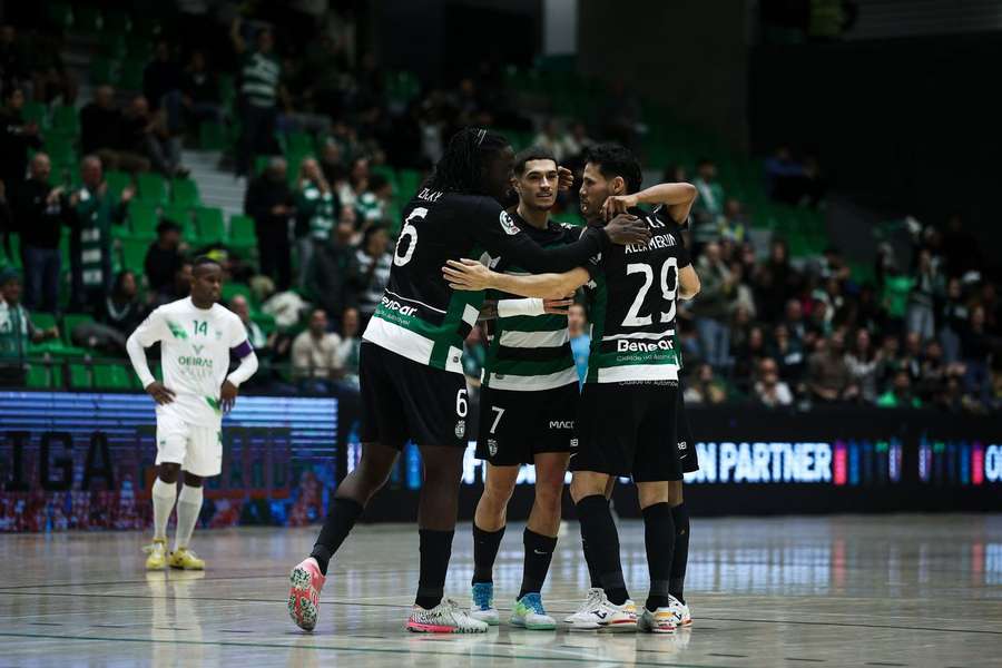 Sporting passou sem dificuldades