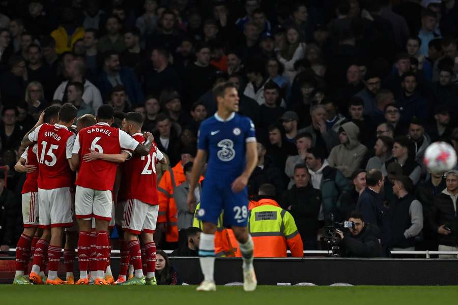 Arsenal wraca na szczyt tabeli Premier League po wygranej z Chelsea, grał Kiwior
