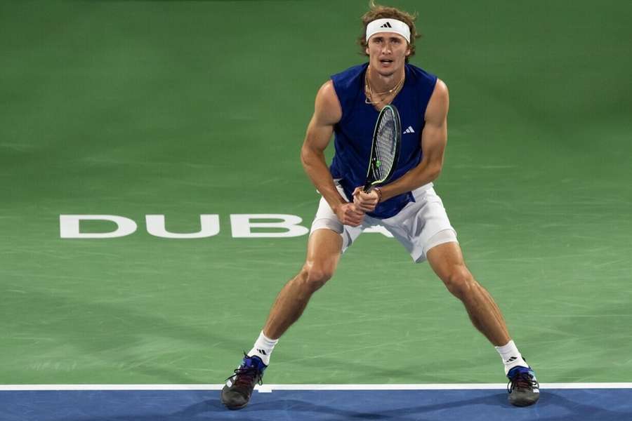 Alexander Zverev bleibt in Dubai im Rennen