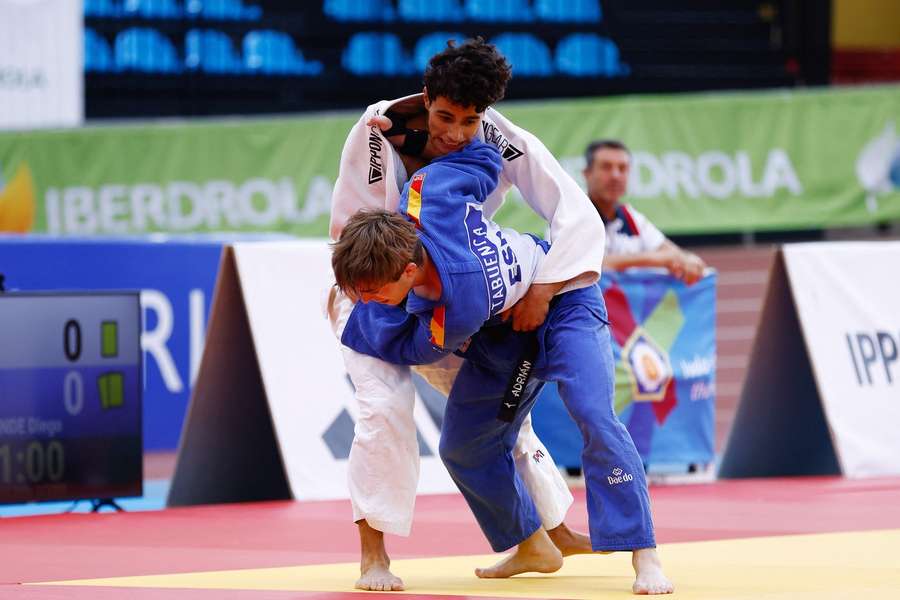 Miguel Gago perdeu ao segundo combate