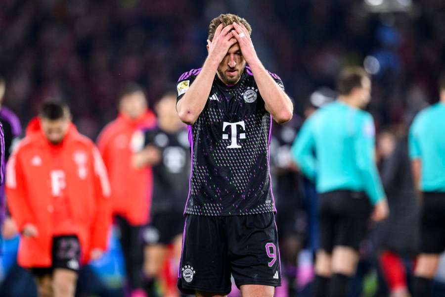 Harry Kane lamenta el empate del Bayern