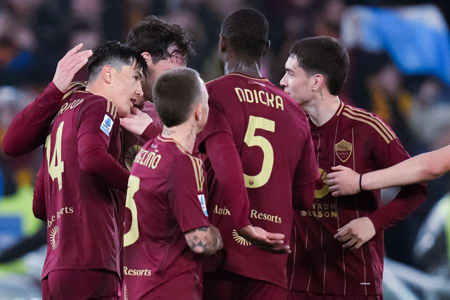 La Roma celebrando un gol