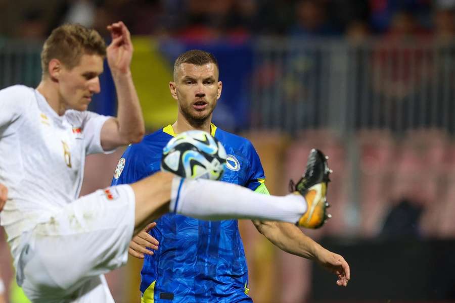 Dzeko în meciul cu Liechtenstein