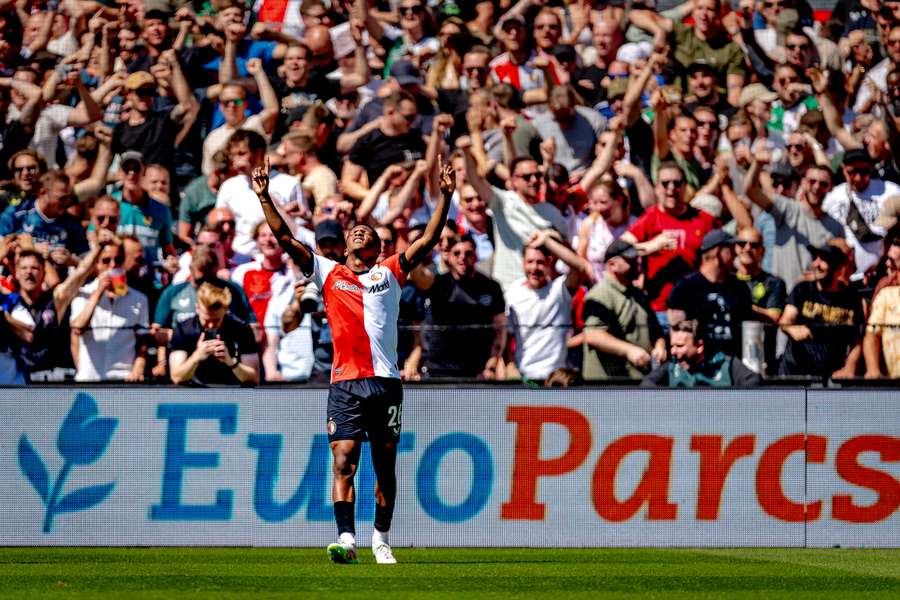 Feyenoord va întâlni Fenerbahce în turul 3 preliminar al Ligii Campionilor