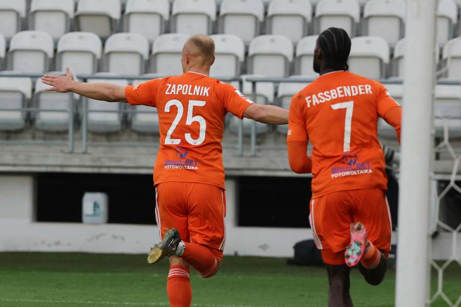 Betclic 1. Liga wkracza w decydującą fazę. Najciekawsze mecze czekają nas w Niecieczy i Tychach
