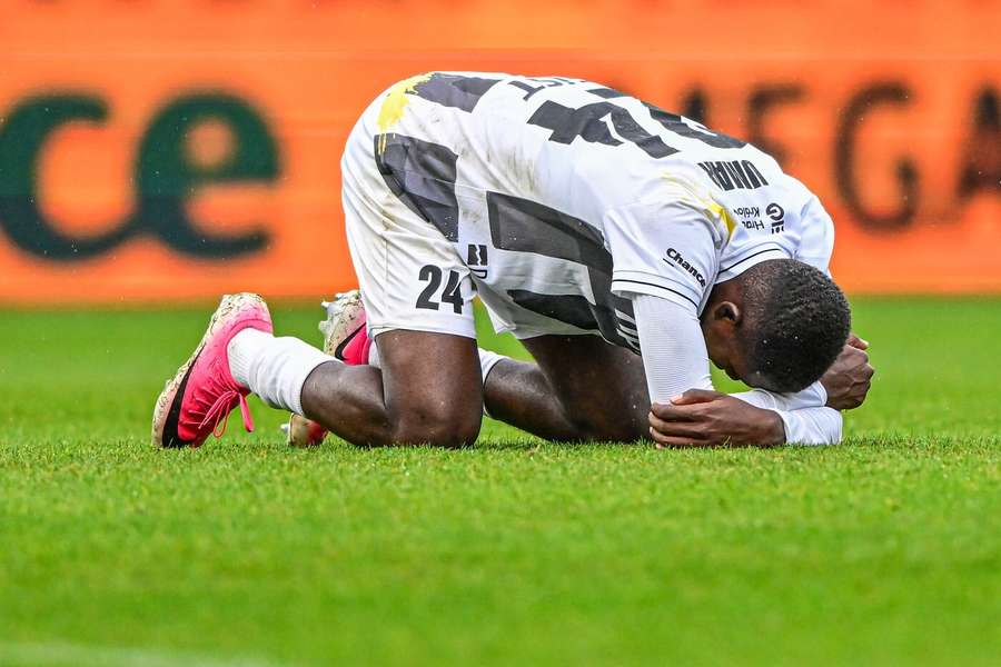 Abdullahi Umar se o víkendu prosadil, ale branka mu nebyla uznána.