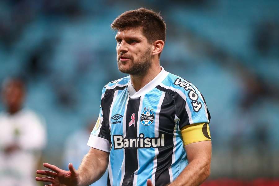 Kannemann será desfalque da estreia no Brasileirão