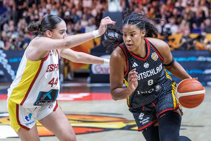 Die deutschen Frauen um Nyara Sabally verloren gegen Spanien im Spiel um Platz 3.