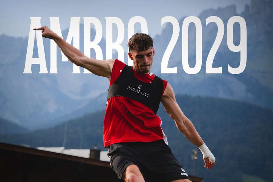 Lukas Ambros zostaje w Górniku Zabrze, przedłużył umowę do 2029 roku Lukas Ambros zostaje w Górniku Zabrze, przedłużył umowę do 2029 roku