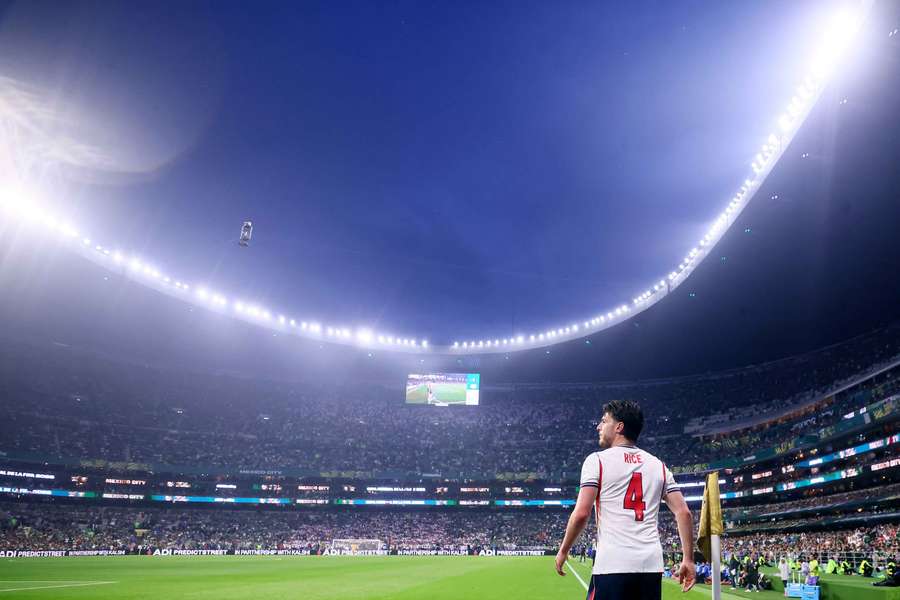 Declan Rice, apartado de sus compañeros por un virus