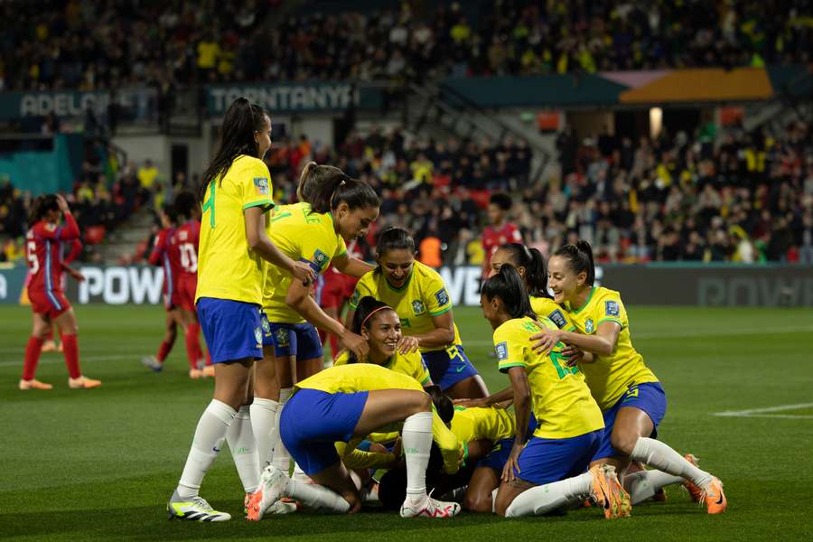 Brasil construiu a vitória ainda no primeiro tempo