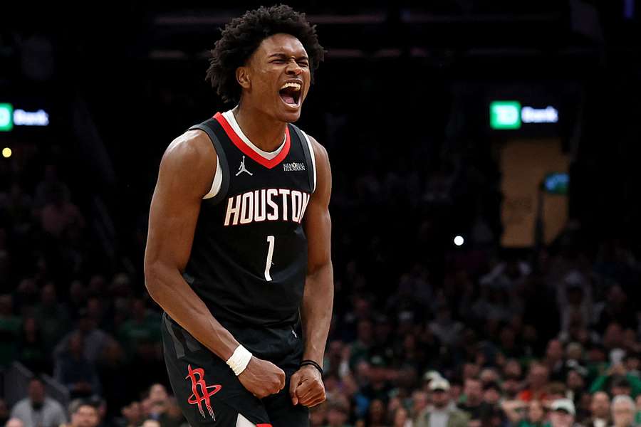 Rockets guard Amen Thompson celebrating after hitting a last-second shot to beat the Boston Celtics (2025)