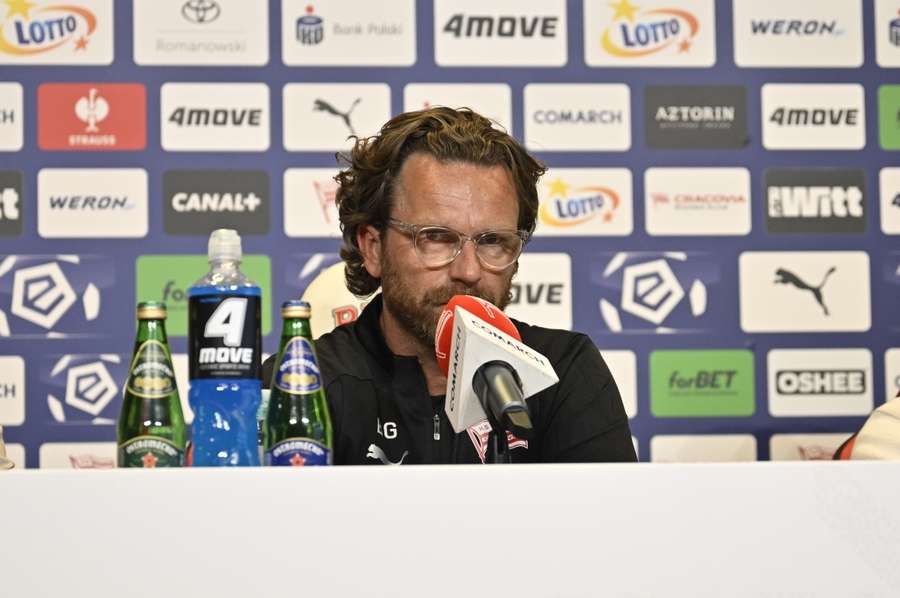 Grzelak przed meczem z Pogonią: Jestem pilotem, który prowadzi i naprawia samolot