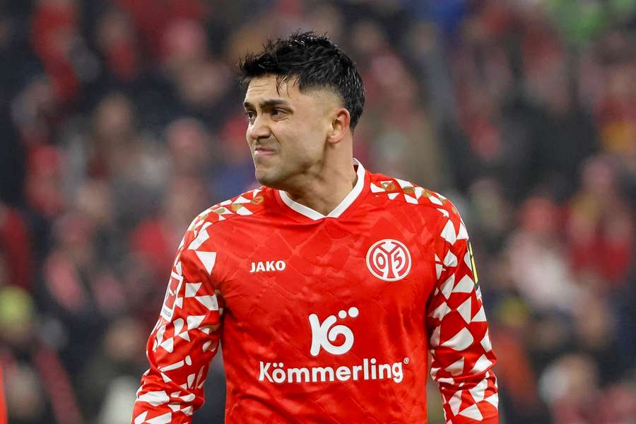 Nadiem Amiri ist angeschlagen. Nadiem Amiri ist angeschlagen.