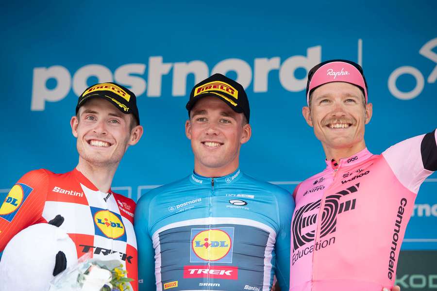 Nr. 1-2 og 3 i årets PostNord Danmark Rundt Mads Pedersen, Mattias Skjelmose, Magnus Cort.