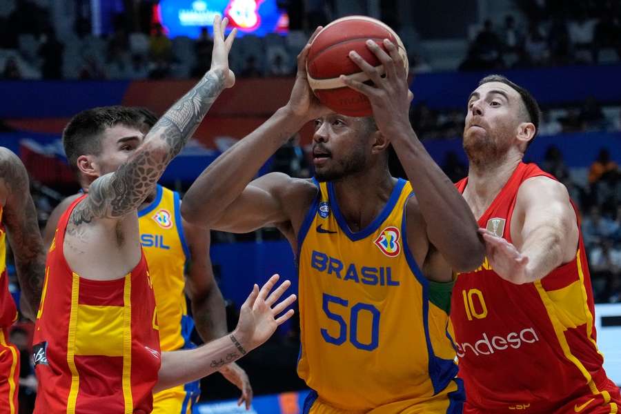 Mundial basquetebol: Espanha e Brasil avançam, EUA passeiam, Eslovénia e  Grécia vencem