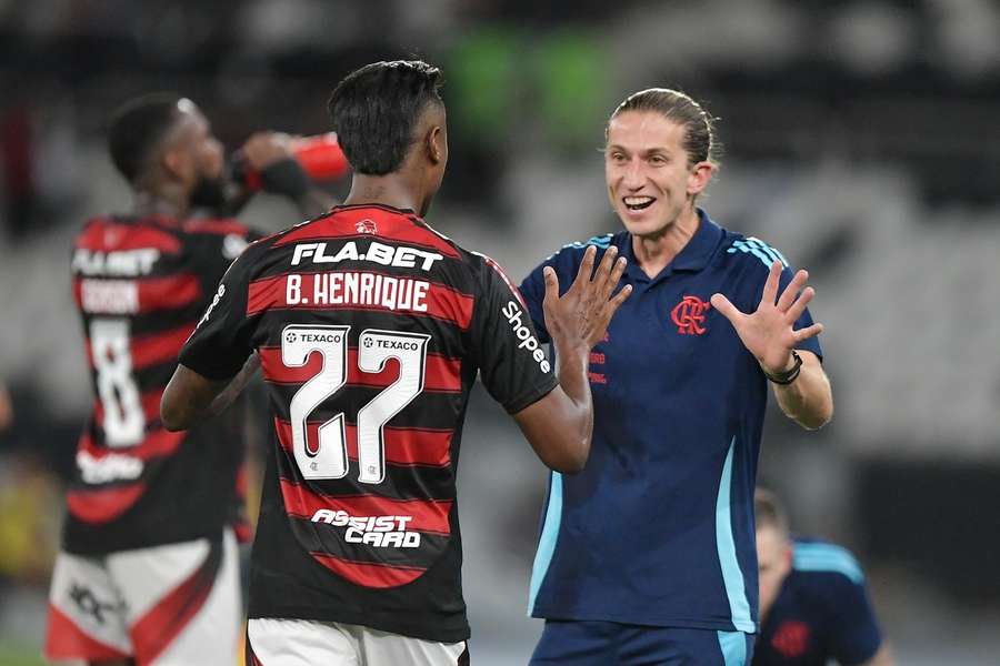 Filipe e BH durante jogo do Carioca este ano