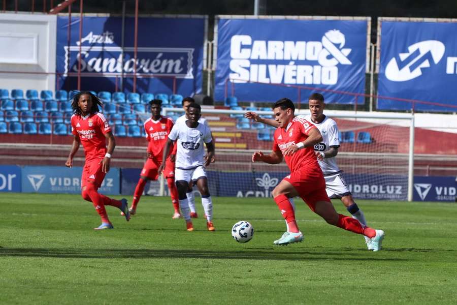 Benfica venceu o Torreense por 1-2