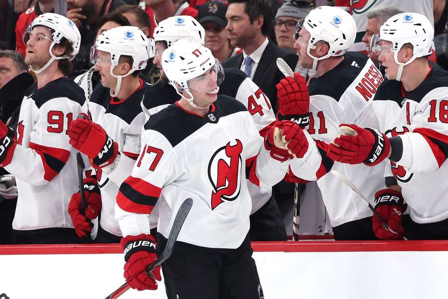 Nemec znovu pomohol tímu New Jersey. Nemec znovu pomohol tímu New Jersey.