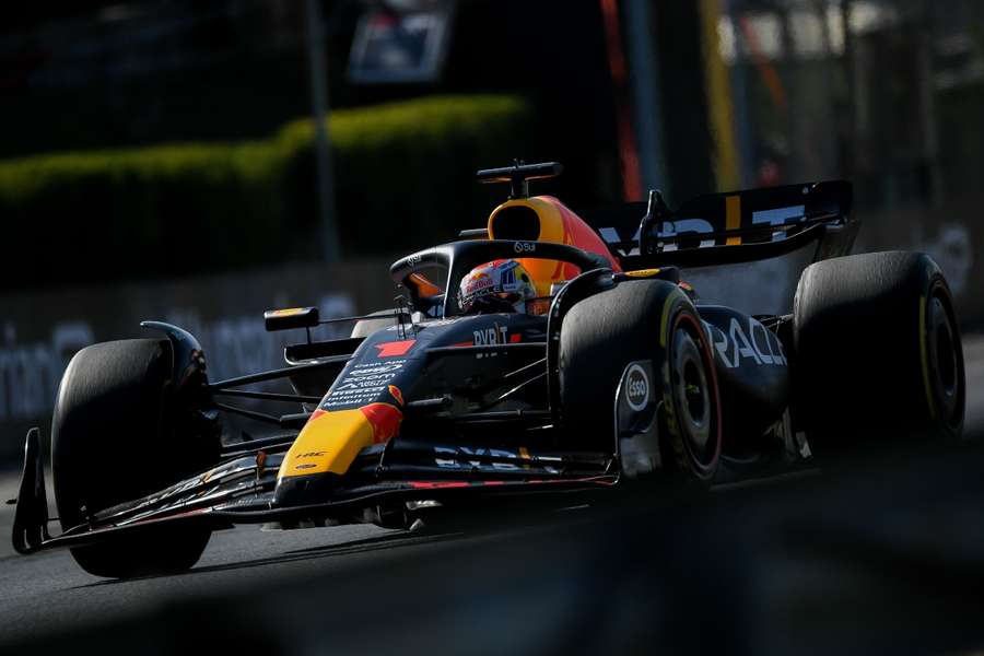 Verstappen in on course to win another F1 title
