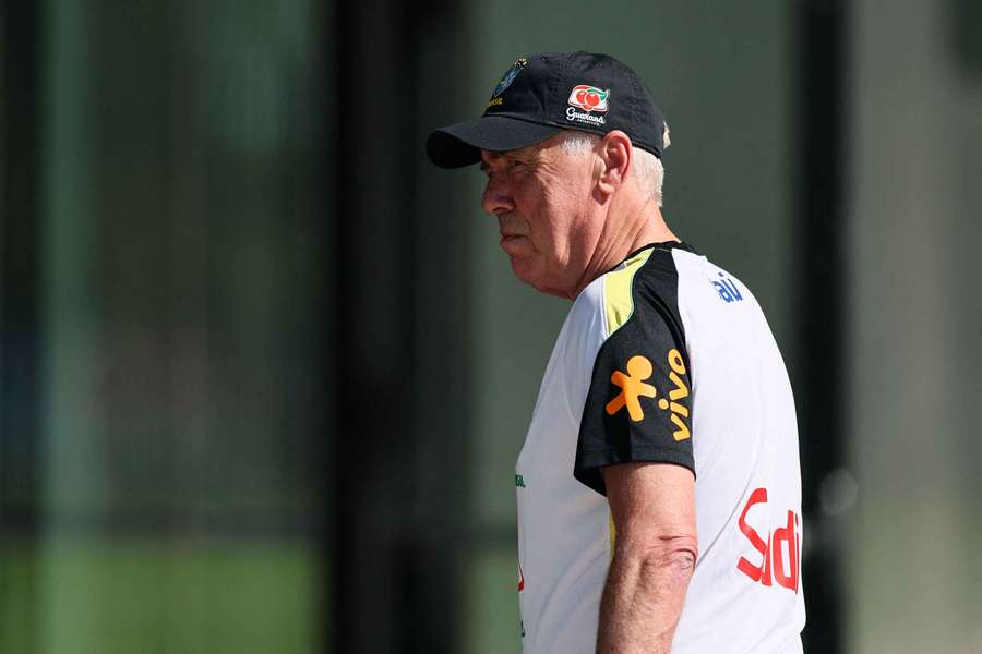 Ancelotti deve fazer mudanças para duelo contra Egito