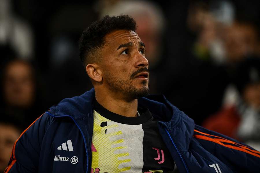 Danilo sur le banc de la Juventus.