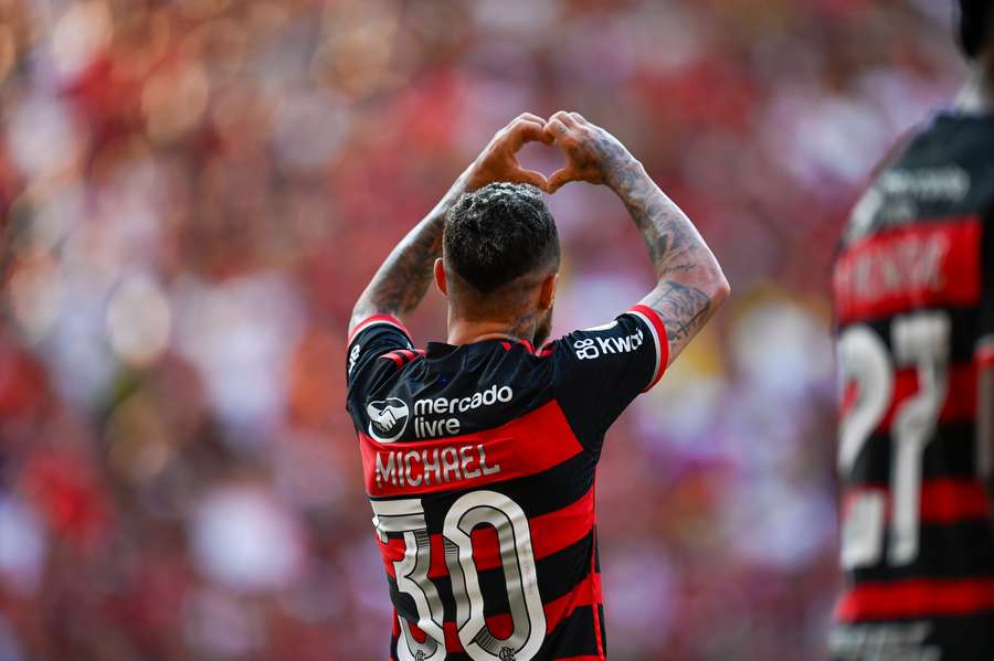 Michael encaminhou a vitória do Flamengo no primeiro tempo