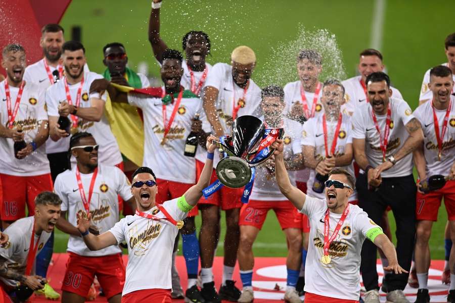 FCSB sărbătorește titlul de campioană a Superligii, ediția 2024/ 2025