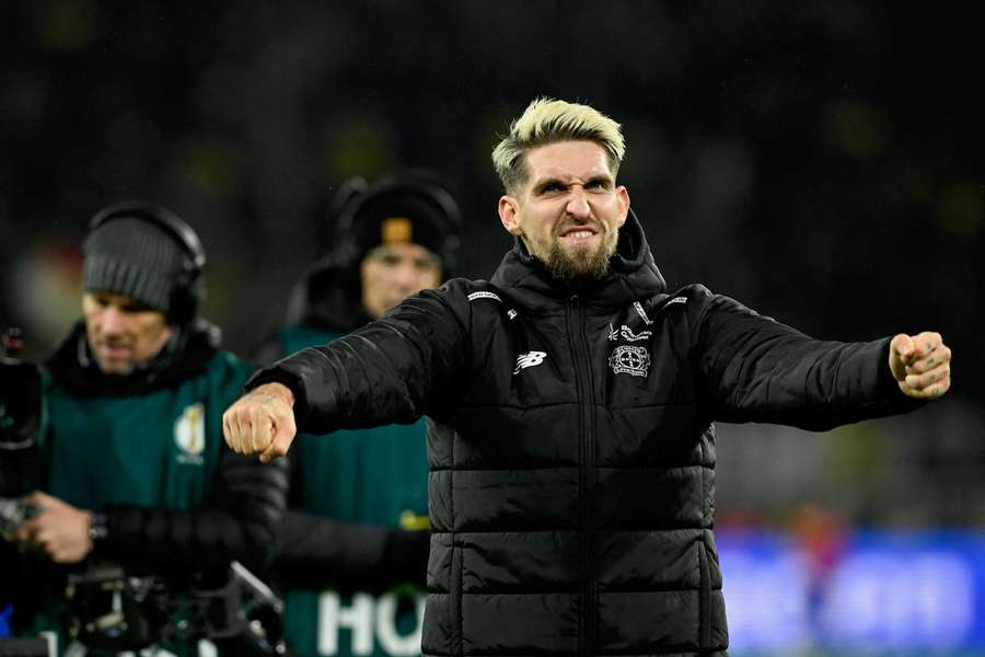 Robert Andrich und Bayer Leverkusen haben in Dortmund das Viertelfinale des DFB Pokals erreicht. Robert Andrich und Bayer Leverkusen haben in Dortmund das Viertelfinale des DFB Pokals erreicht.