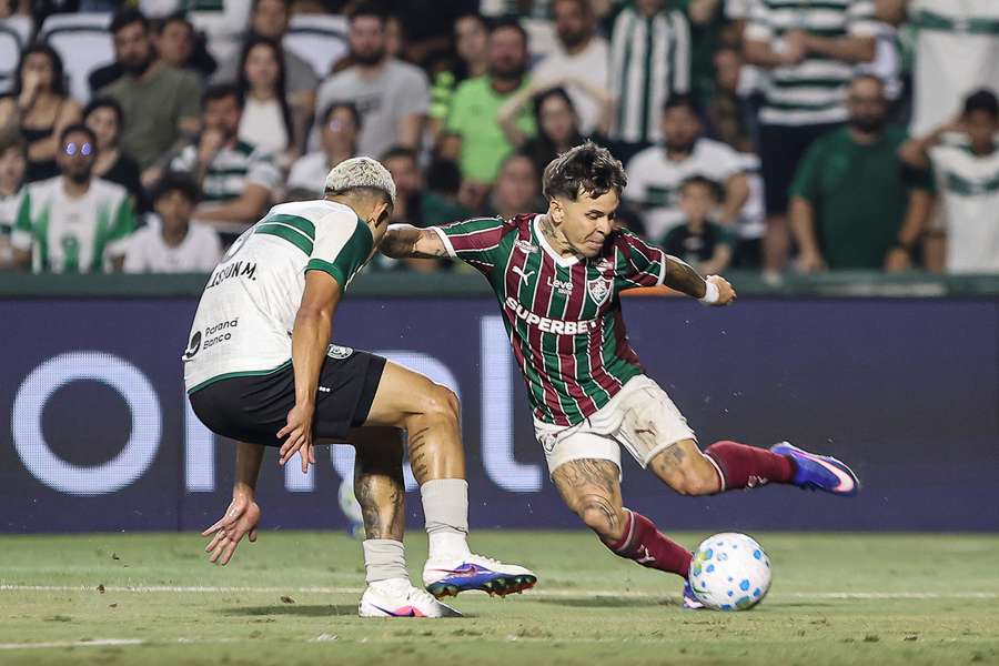 Fluminense e Coritiba se enfrentam nesta quinta-feira (8)