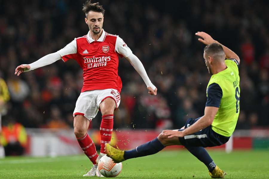 Arsenal vence o Zurich, fica em 1º e vai às oitavas da Liga Europa