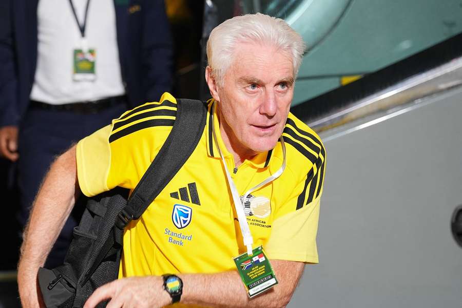 O belga Hugo Broos é o técnico da seleção da África do Sul