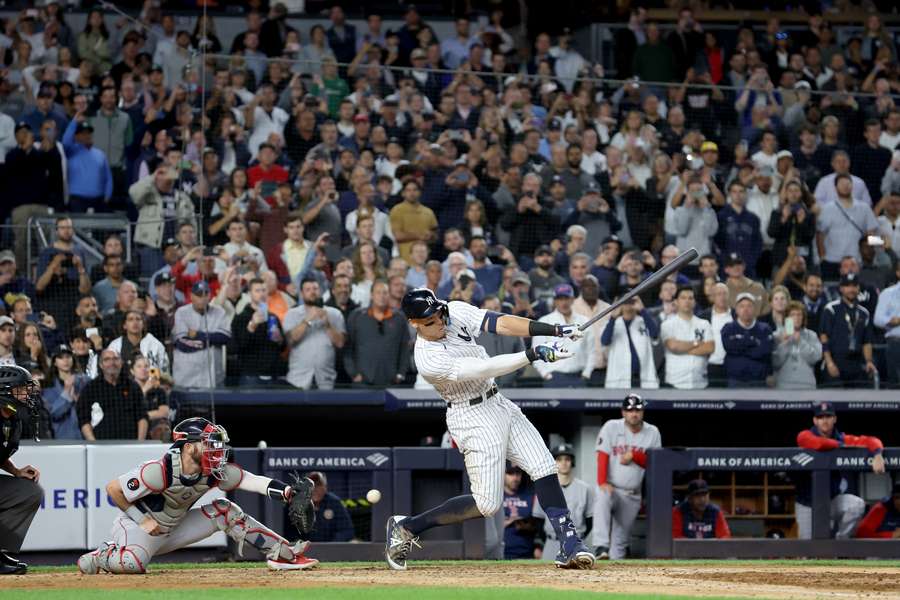 New York Attorney General asks MLB and Apple to let more fans watch Yankees game