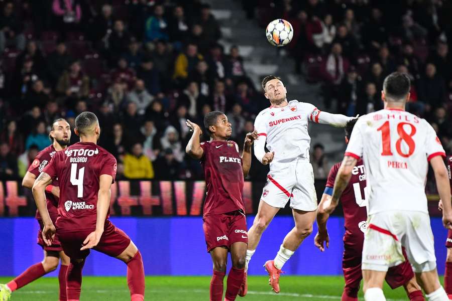 Dinamo - CFR Cluj  Dinamo - CFR Cluj