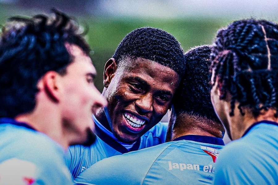 Oliveirense venceu Vizela mesmo a jogar reduzida a 10