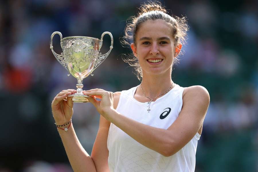 Slovenka Mia Pohánková ovládla juniorku ve Wimbledonu.