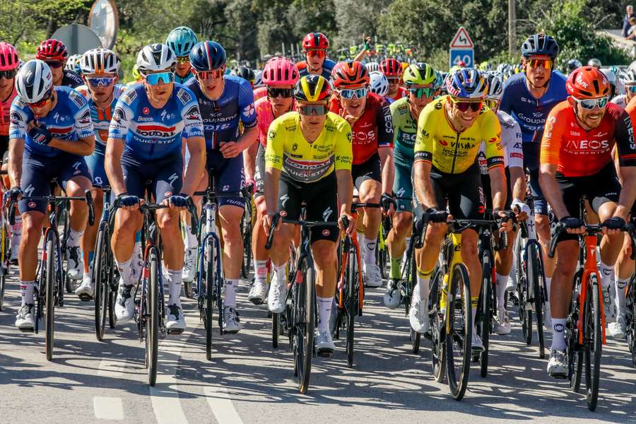 Pelotão vai voltar a percorrer o Algarve