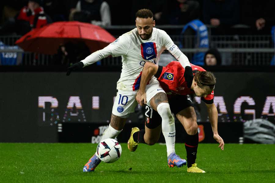 Neymar e Messi começaram jogando