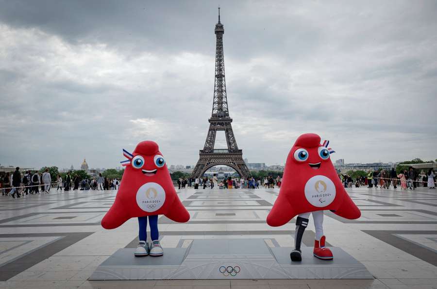 Podios reciclados e inspirados en la Torre Eiffel para los Juegos Olímpicos de París 2024