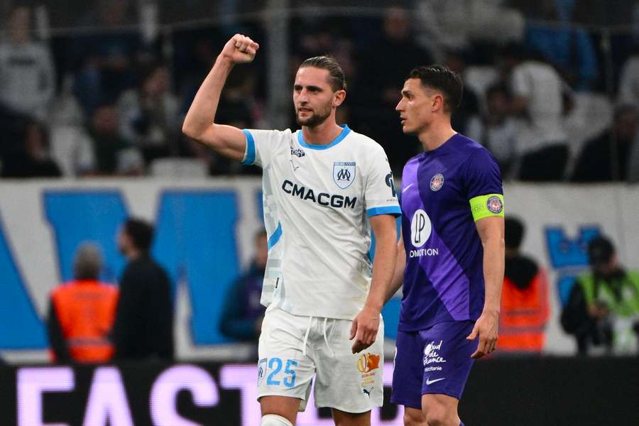 Adrien Rabiot célébrant son but face à Toulouse.