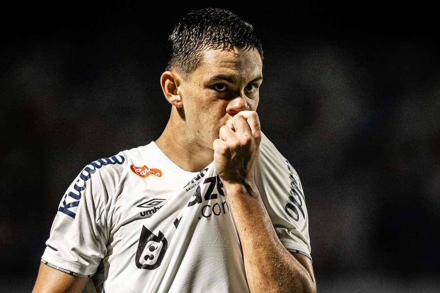 JP Chermont marcou seu primeiro gol pelo time principal do Santos