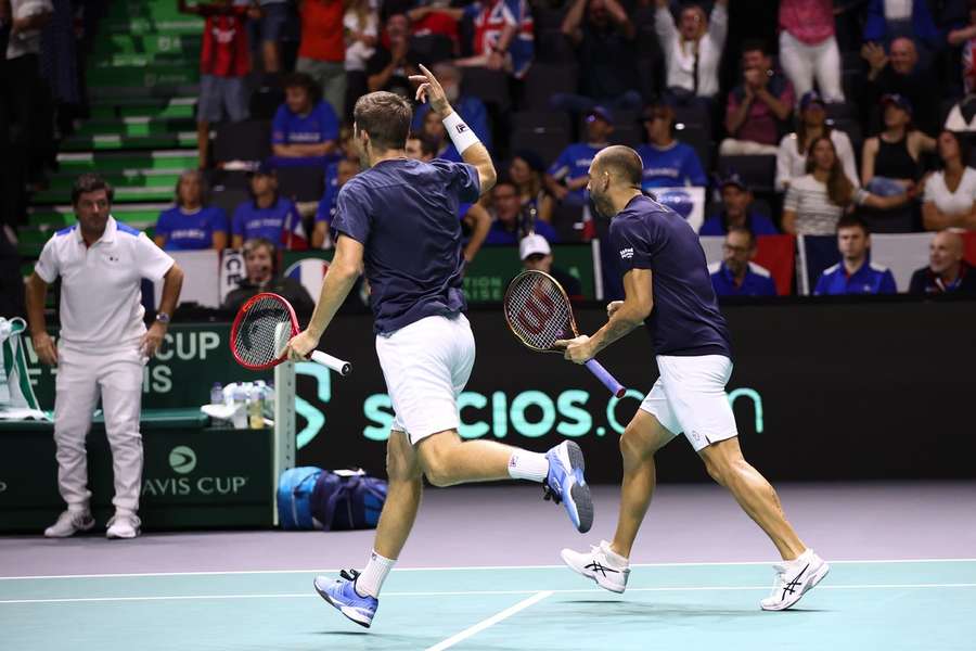 Skupski and Evans celebrate