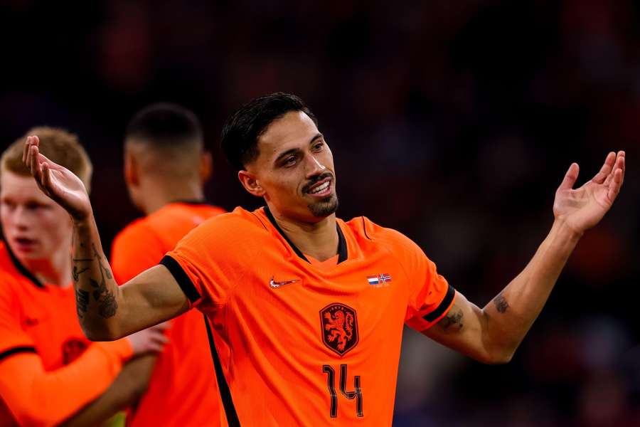 Tijjani Reijnders celebrates scoring against Norway