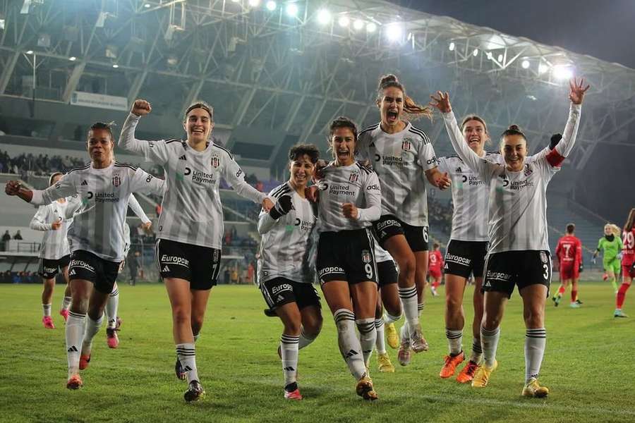 Inês Maia tem sido feliz no Besiktas Inês Maia tem sido feliz no Besiktas