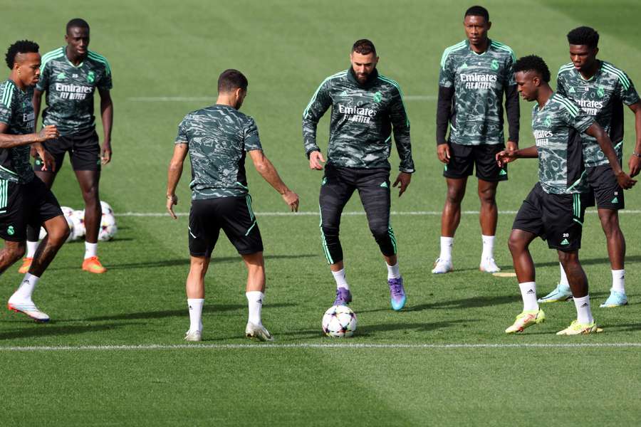 El Real Madrid se entrena antes de medirse al Shakhtar Donetsk.