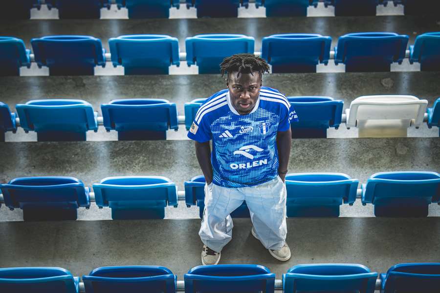 Samuel Akere odchodzi z Widzewa, ale zostaje w Polsce. Wisła Płock wypożyczyła skrzydłowego Samuel Akere odchodzi z Widzewa, ale zostaje w Polsce. Wisła Płock wypożyczyła skrzydłowego