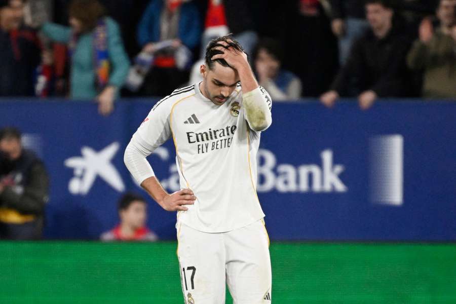 Asencio lamenta gol do Osasuna em LaLiga Asencio lamenta gol do Osasuna em LaLiga