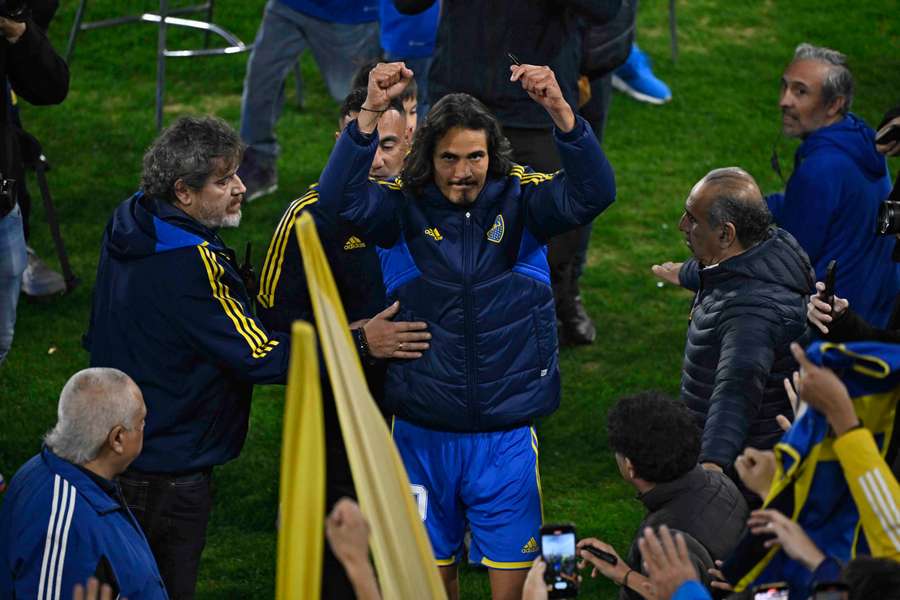 Cavani apresentado no Boca Juniors