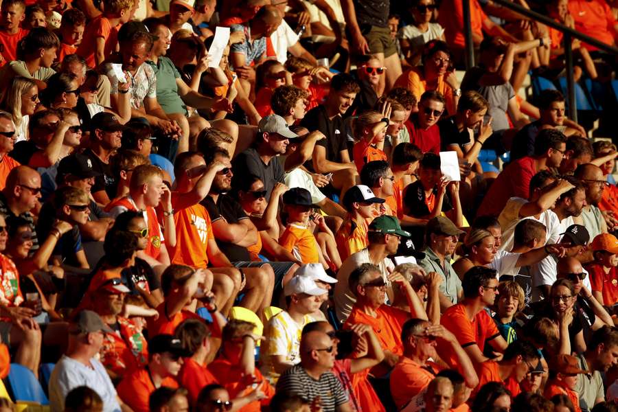 De Oranjefans zullen geluk nodig hebben om aan tickets te komen