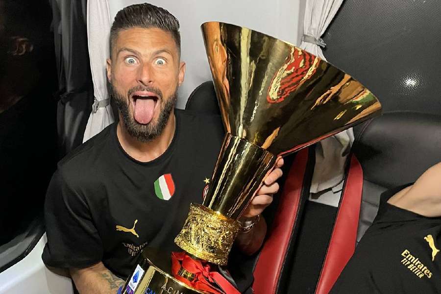 Giroud conquistou um Scudetto com o Milan